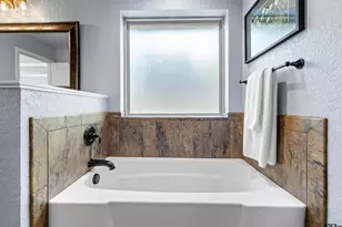 1013 Millstone Ln, Chandler, TX 75758 - Photo 19