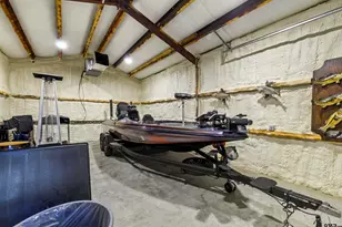 1013 Millstone Ln, Chandler, TX 75758 - Photo 31