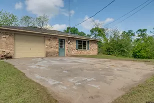 2015 Court Dr, Palestine, TX 75803 - Photo 37