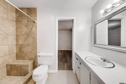 2015 Court Dr, Palestine, TX 75803 - Photo 23