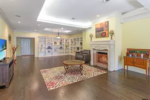 6609 Hollytree Cir, Tyler, TX 75703 - Photo 7