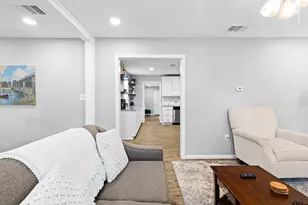 1021 N Montgomery St, Gilmer, TX 75644 - Photo 11