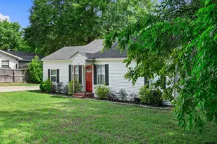 1021 N Montgomery St, Gilmer, TX 75644 - Photo 3