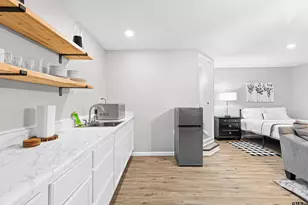 1021 N Montgomery St, Gilmer, TX 75644 - Photo 35