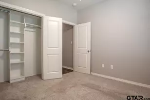 1725 Austin Dr, Tyler, TX 75701 - Photo 9