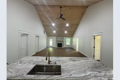 21070 C R 4147, Lindale, TX 75771 - Photo 7