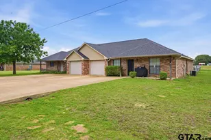 13330/13332 Country Meadow Ln, Lindale, TX 75771 - Photo 17
