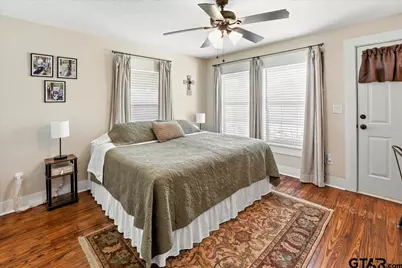 911 E McDonald, Mineola, TX 75773 - Photo 15