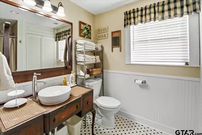 911 E McDonald, Mineola, TX 75773 - Photo 13