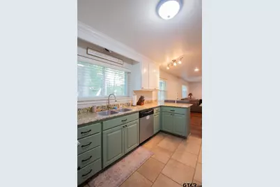 2110 Inwood Cir, Tyler, TX 75701 - Photo 11