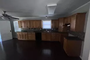 407 Baker, Lindale, TX 75771 - Photo 3