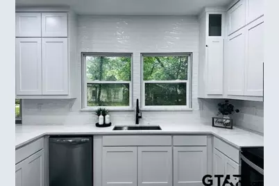 917 N Jackson St, Palestine, TX 75801 - Photo 33