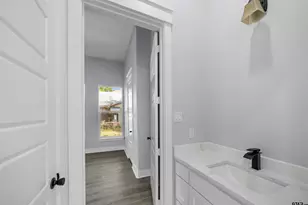 917 N Jackson St, Palestine, TX 75801 - Photo 19