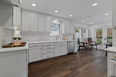 842 Ashford Ct, Tyler, TX 75703 - Photo 1