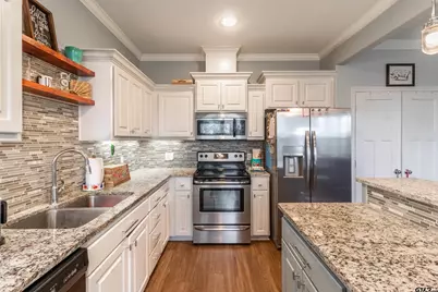 2802 Valley View St, Tyler, TX 75701 - Photo 11