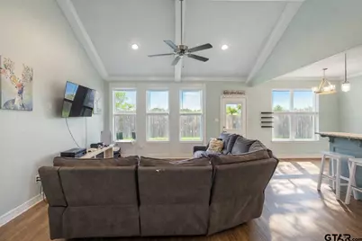 2802 Valley View St, Tyler, TX 75701 - Photo 5