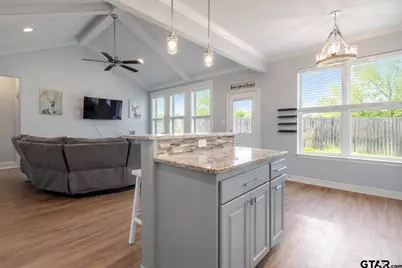 2802 Valley View St, Tyler, TX 75701 - Photo 11