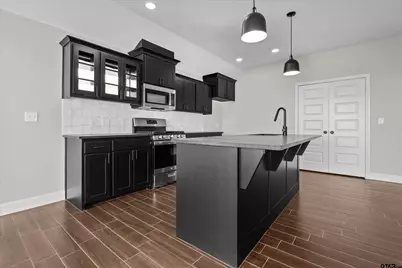 16517 Crossing Circle, Lindale, TX 75771 - Photo 13