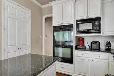 2222 Kennebunk Ln, Tyler, TX 75703 - Photo 7