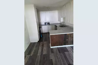 312 SW 5th, Bogata, TX 75417 - Photo 5
