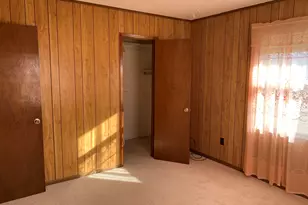 304 SW 6th St, Bogata, TX 75417 - Photo 25