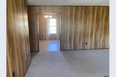 304 SW 6th St, Bogata, TX 75417 - Photo 9