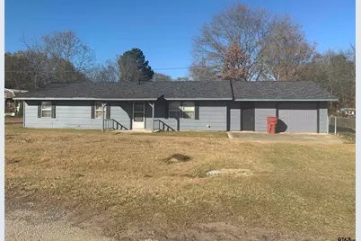 304 SW 6th St, Bogata, TX 75417 - Photo 1