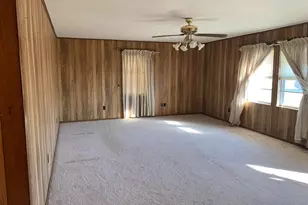 304 SW 6th St, Bogata, TX 75417 - Photo 5