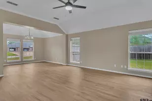 818 Greenwood Cir, Lindale, TX 75771 - Photo 9