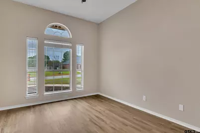 818 Greenwood Circle, Lindale, TX 75771 - Photo 25