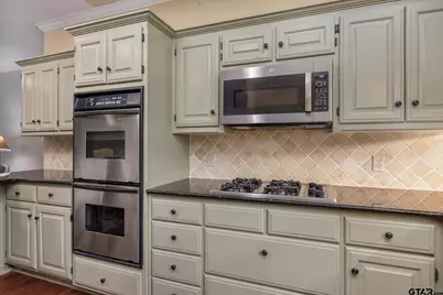 6620 Rollins, Tyler, TX 75703 - Photo 11