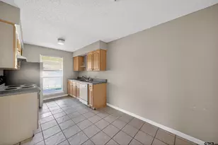 4304 Edinburgh, Tyler, TX 75703 - Photo 9