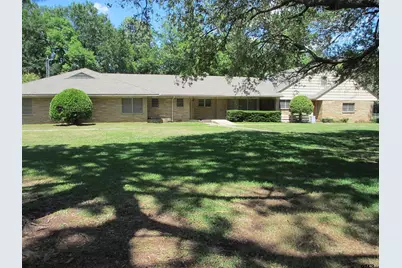 1009 Brook Dr, Kilgore, TX 75662 - Photo 1