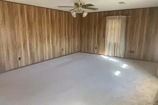 304 SW 6th, Bogata, TX 75417 - Photo 7