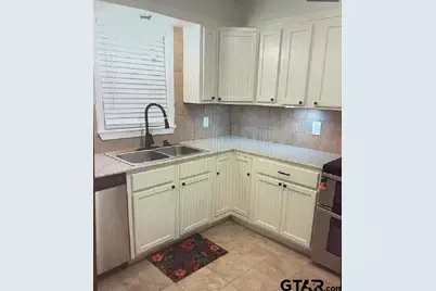402 Clarksville, Bogata, TX 75417 - Photo 5