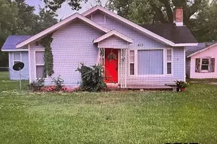 402 Clarksville, Bogata, TX 75417 - Photo 1