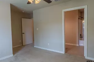 421 W Cumberland Rd, Tyler, TX 75703 - Photo 17