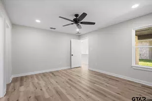 427 W Harmony St, Tyler, TX 75702 - Photo 17