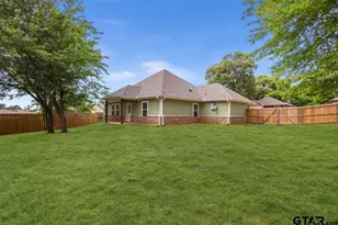 412 Crosby St, Lindale, TX 75771 - Photo 3