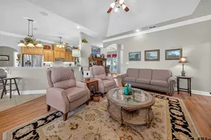 201 Glenda St, Whitehouse, TX 75791 - Photo 5