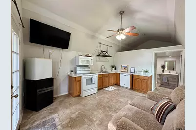 140 Young Cir, Bullard, TX 75757 - Photo 3