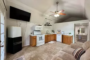 140 Young Circle, Bullard, TX 75757 - Photo 3