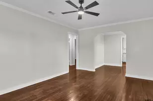111 W Gay Ave, Gladewater, TX 75647 - Photo 7