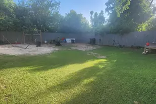 2028 Bradshaw Dr, Tyler, TX 75702 - Photo 11