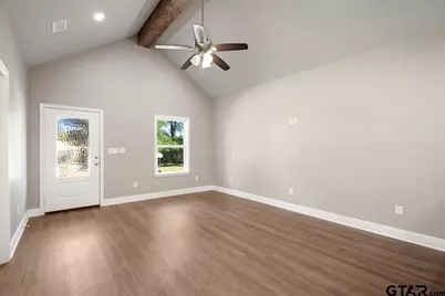 304 E Cottonwood, Overton, TX 75684 - Photo 3