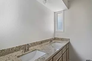 1602 Bowie Cir, Tyler, TX 75701 - Photo 9