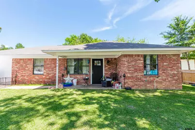 544 Cherry St, Chandler, TX 75758 - Photo 1