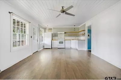 310 E 3rd St., Mt Pleasant, TX 75455 - Photo 31