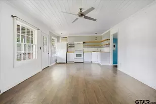 310 E 3rd St, Mt Pleasant, TX 75455 - Photo 31