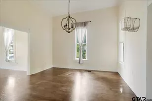 310 E 3rd St, Mt Pleasant, TX 75455 - Photo 9